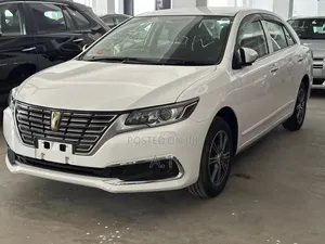 Toyota Premio 1.5 FWD 2018 White
