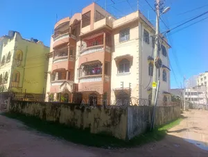 10bdrm House in Arawa, Mtambo for sale