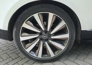 Land Rover Range Rover Vogue 2024 White
