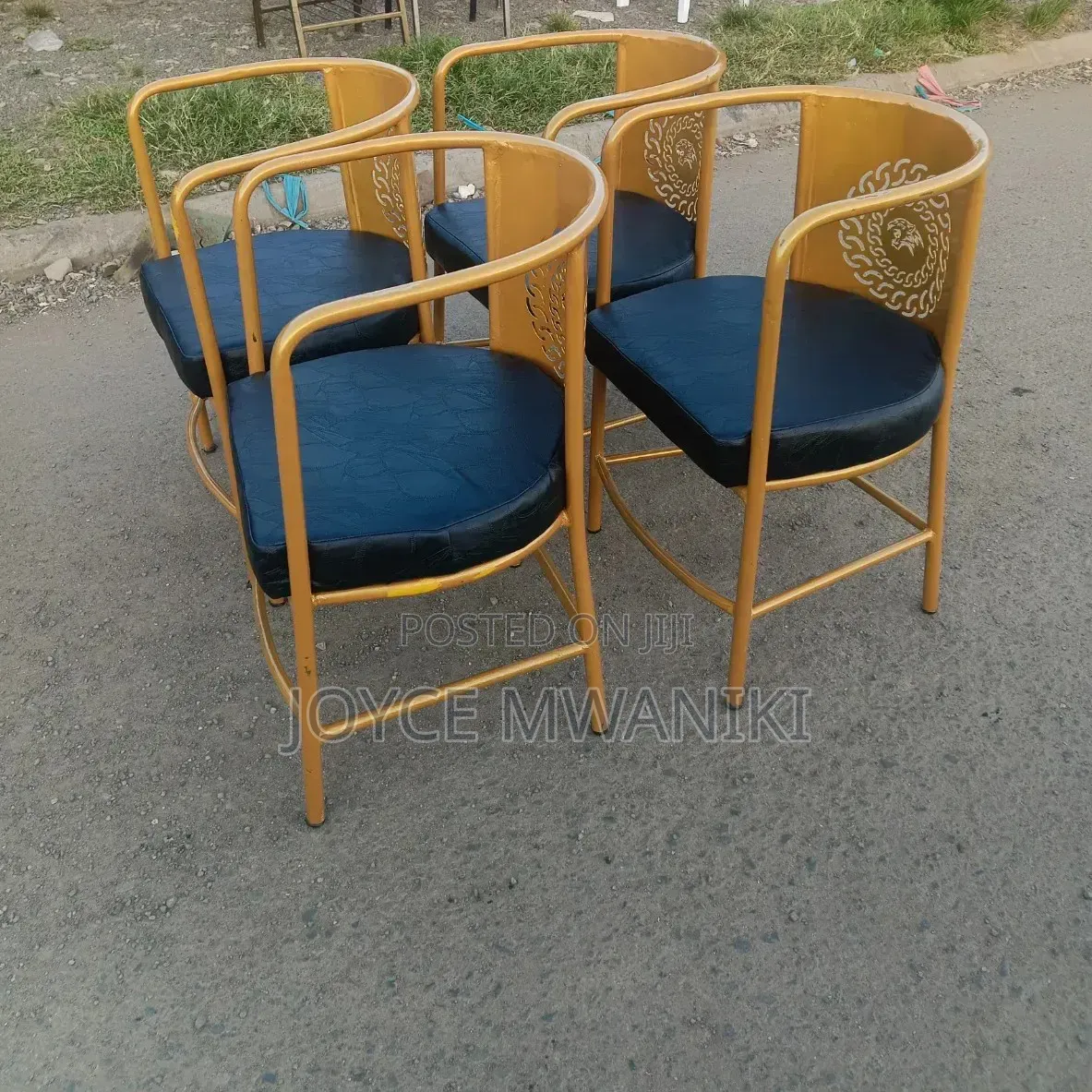 Powder Coated Gold Restaurant Chair With Armrest.