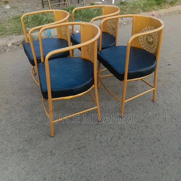 Powder Coated Gold Restaurant Chair With Armrest.