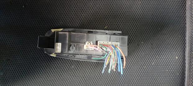 Nissan Juke Main Switch - thumbnail 2