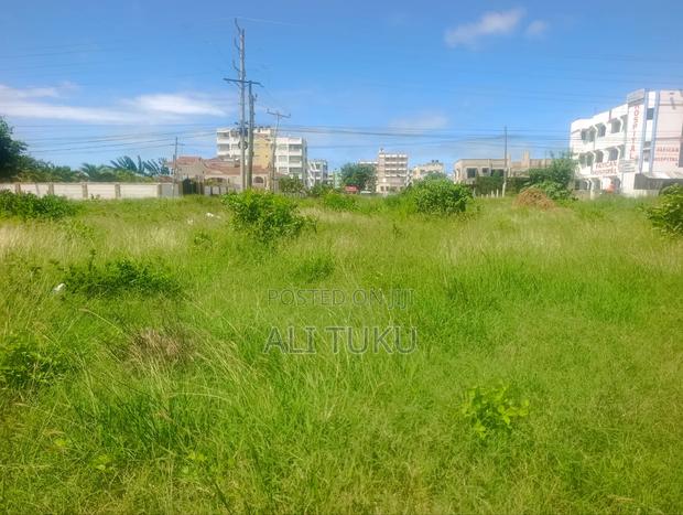 Plot for Sale - main view