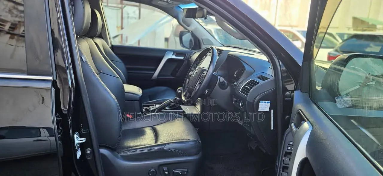 Toyota Land Cruiser Prado 2020 Black