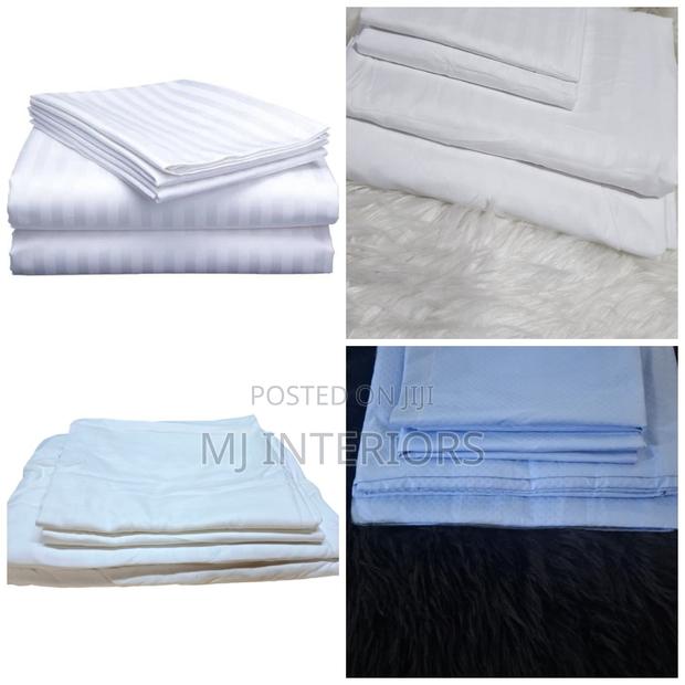 Classic White Striped Bdsheetssets – Soft Durable Cottonbe