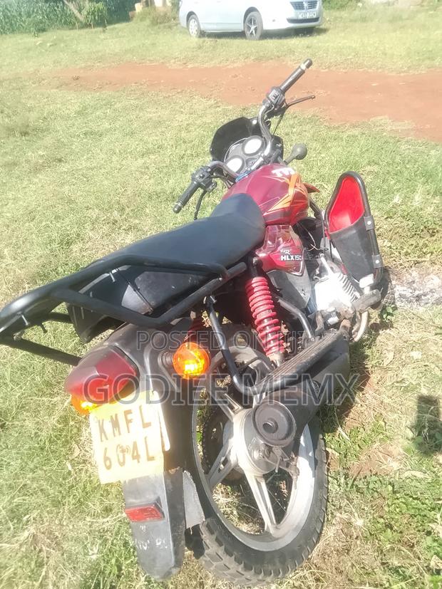 TVS HLX Plus ES 2020 Red