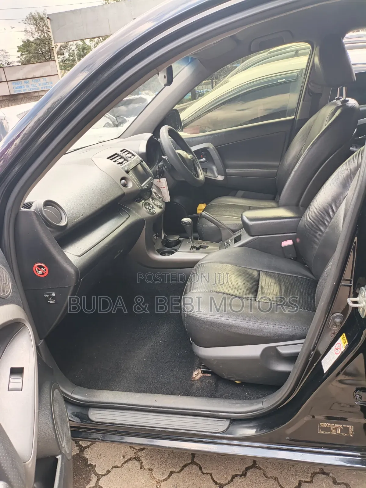 Toyota RAV4 2010 Silver