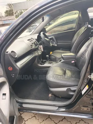 Toyota RAV4 2010 Silver