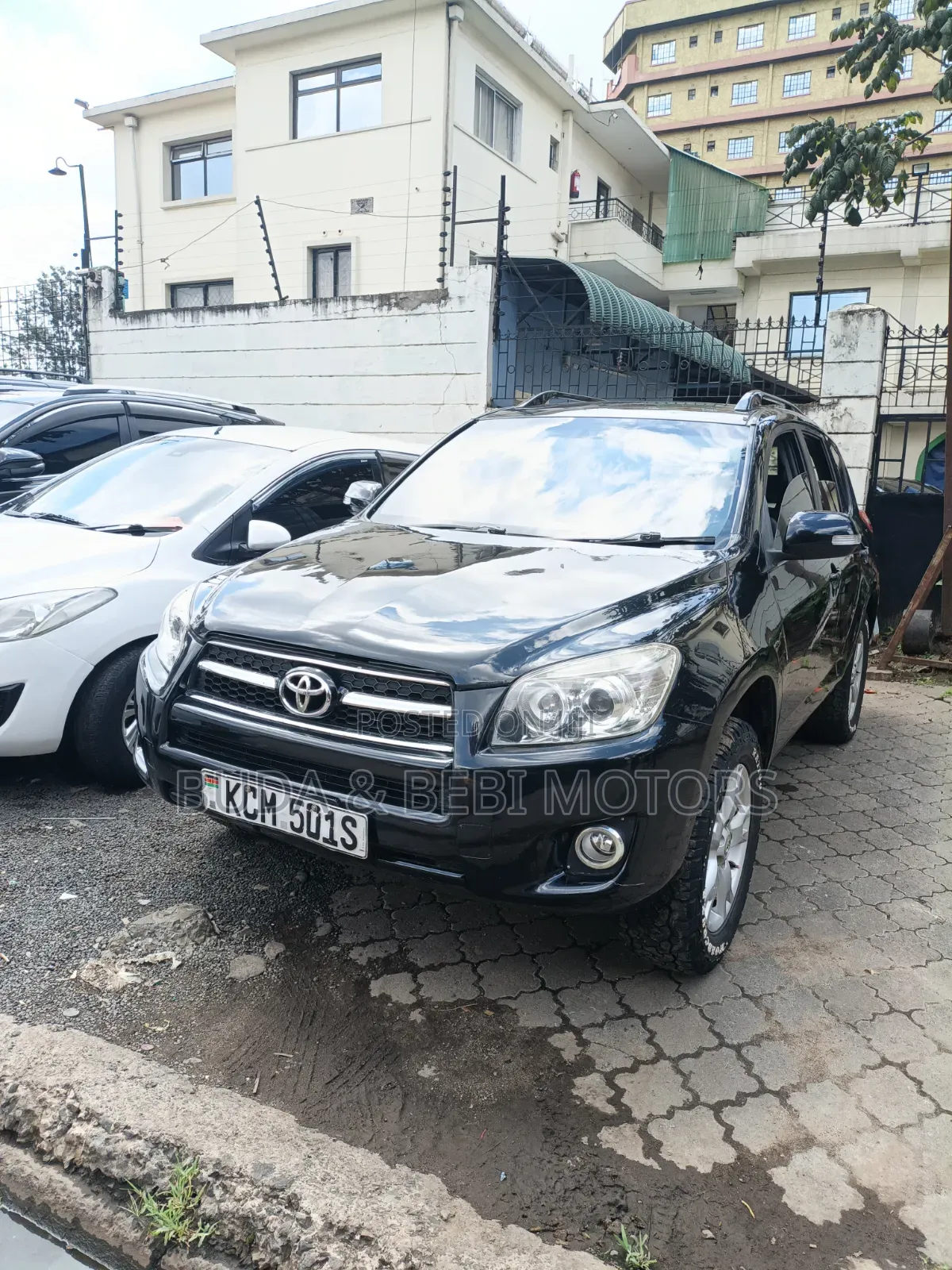 Toyota RAV4 2010 Silver