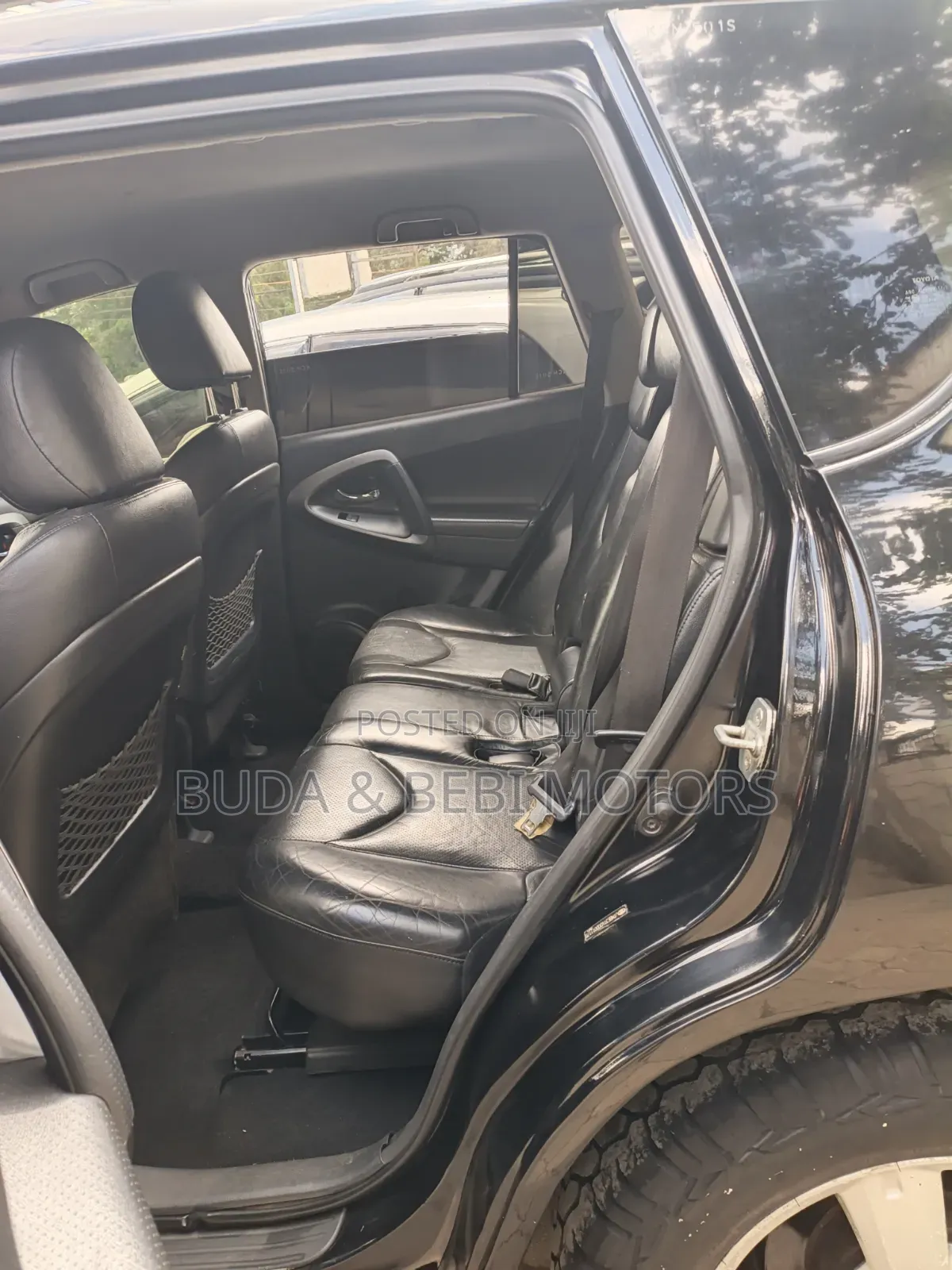 Toyota RAV4 2010 Silver