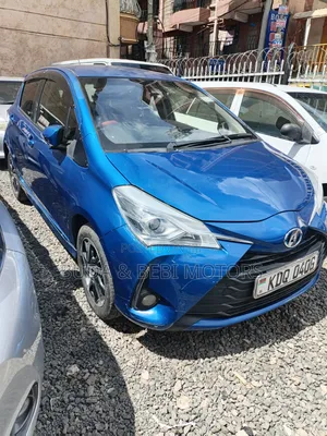 Toyota Vitz 2017 Blue