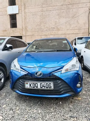 Toyota Vitz 2017 Blue