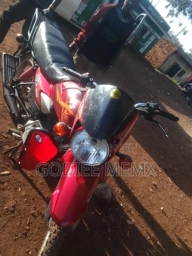 TVS HLX Plus ES 2020 Red - thumbnail 5