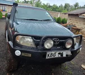 Toyota Hilux 2008 Green