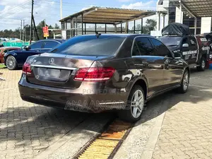 Mercedes-Benz E250 2013 Brown
