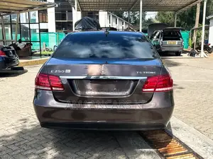 Mercedes-Benz E250 2013 Brown