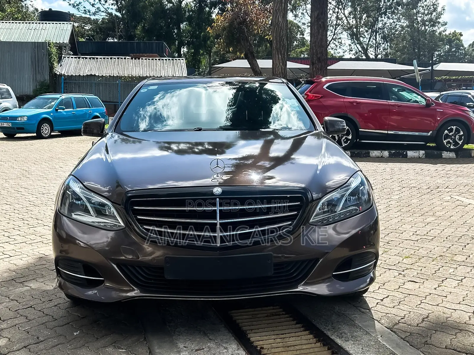Mercedes-Benz E250 2013 Brown
