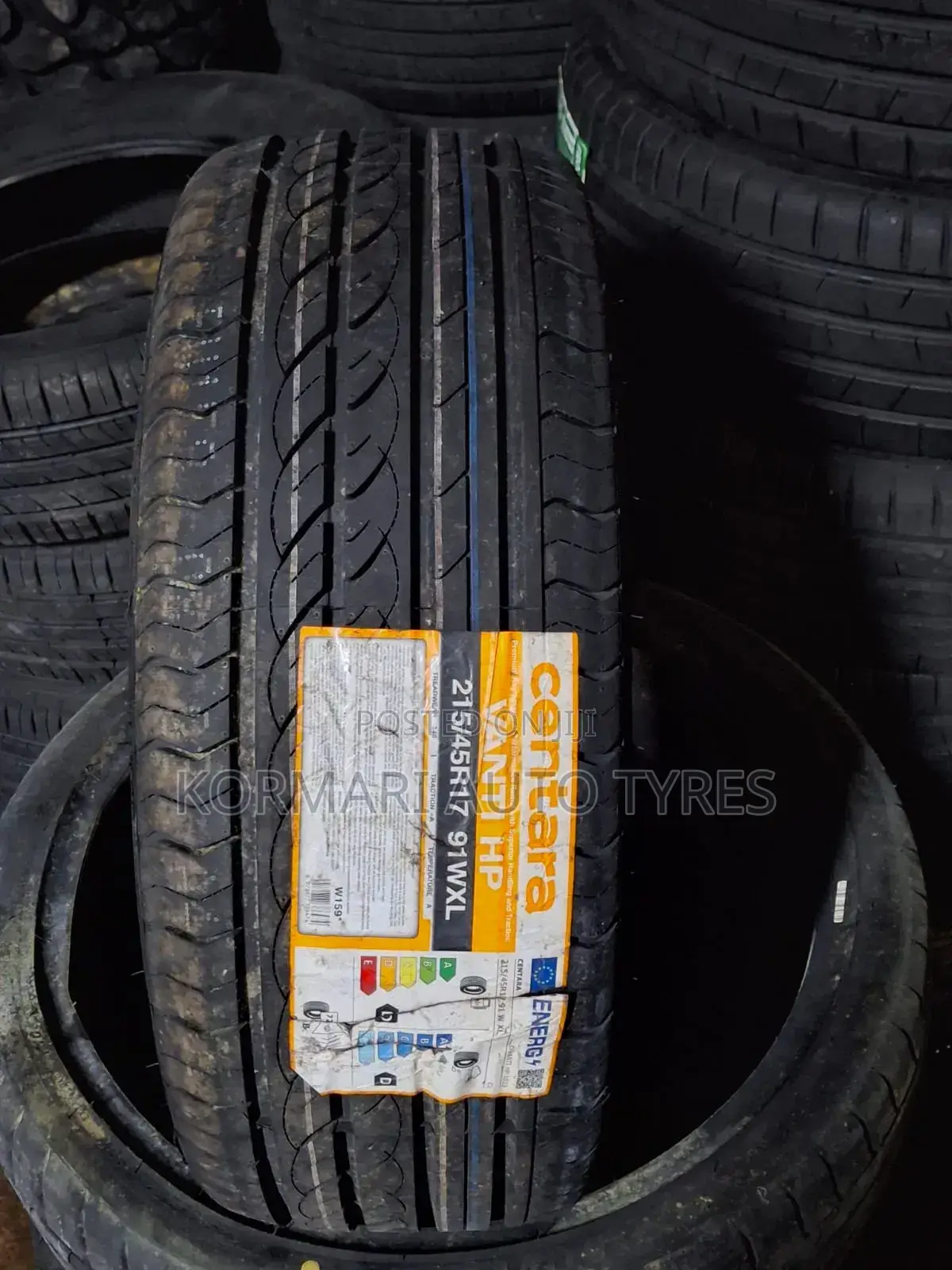 215/45r17 Centara
