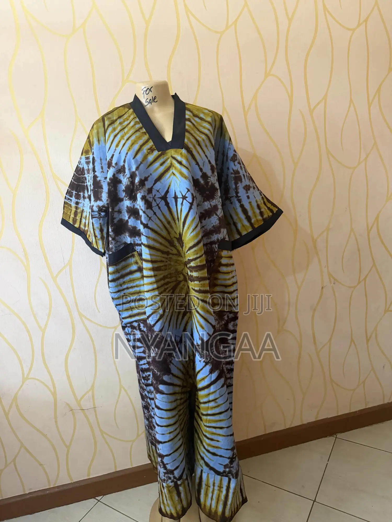 Fashionable African Batika Outfit