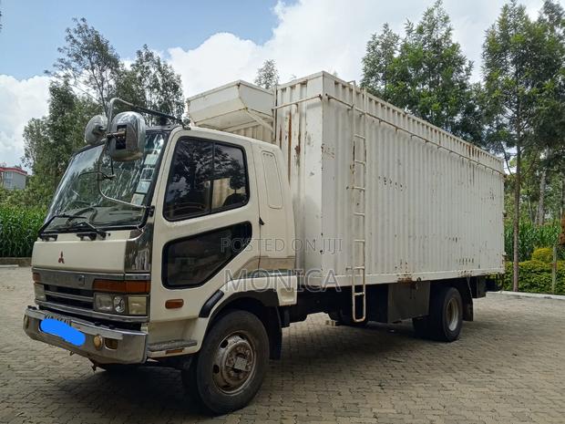 Mitsubishi's Fuso - thumbnail 2