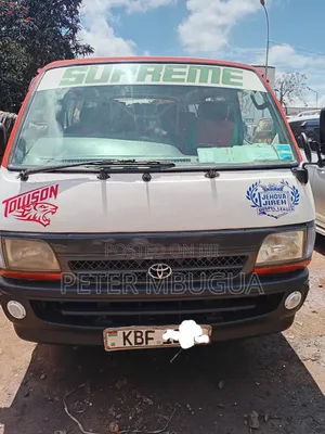 Toyota HiAce 2003 White
