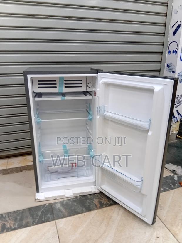 Smartpro Single Door Mini Fridge 90l