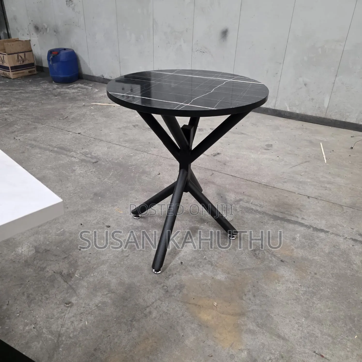 Premium and Sophisticated Restaurant Table