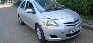 Toyota Belta 2011 Silver