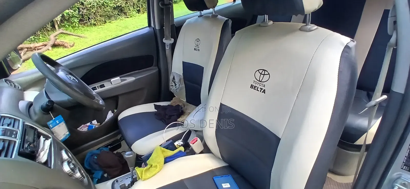 Toyota Belta 2011 Silver