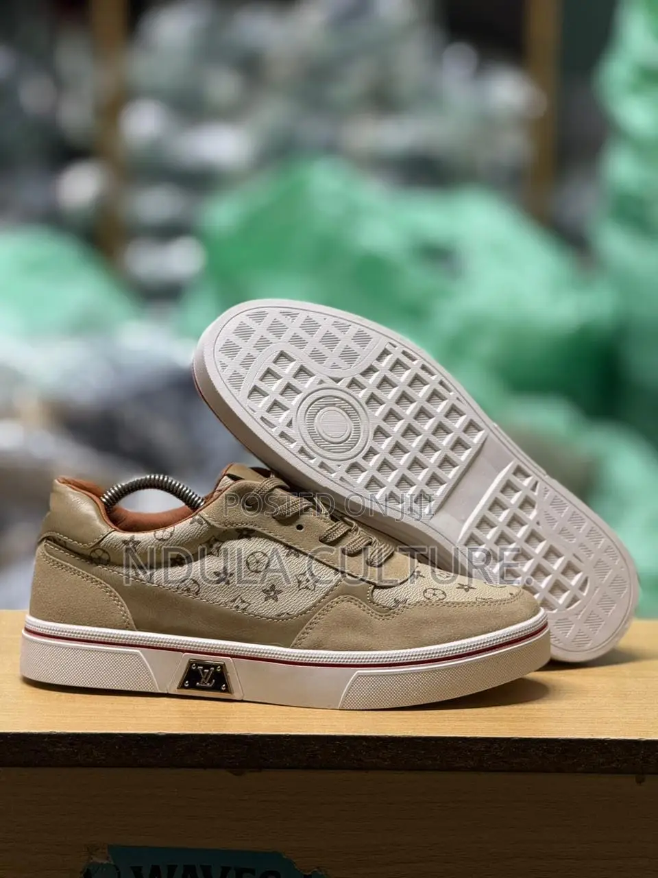 Louis Vuitton Casual Sneakers