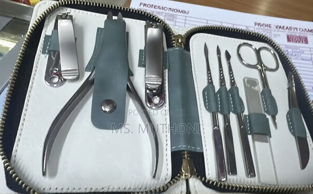 9 PCS Professional Pedicure/ Manicure Grooming Kit