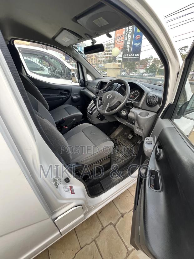 Nissan NV200 2019 White - thumbnail 4