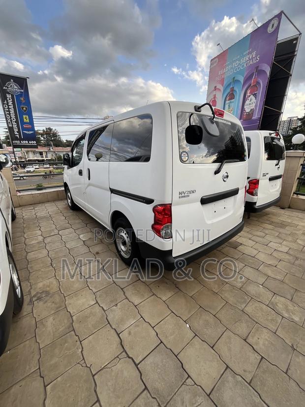 Nissan NV200 2019 White - thumbnail 6