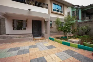 Furnished 4bdrm Maisonette in Mausummit, Gateway Mall Area for rent