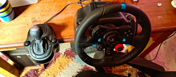 Logitech G29. Wheel, Shifter Pedals