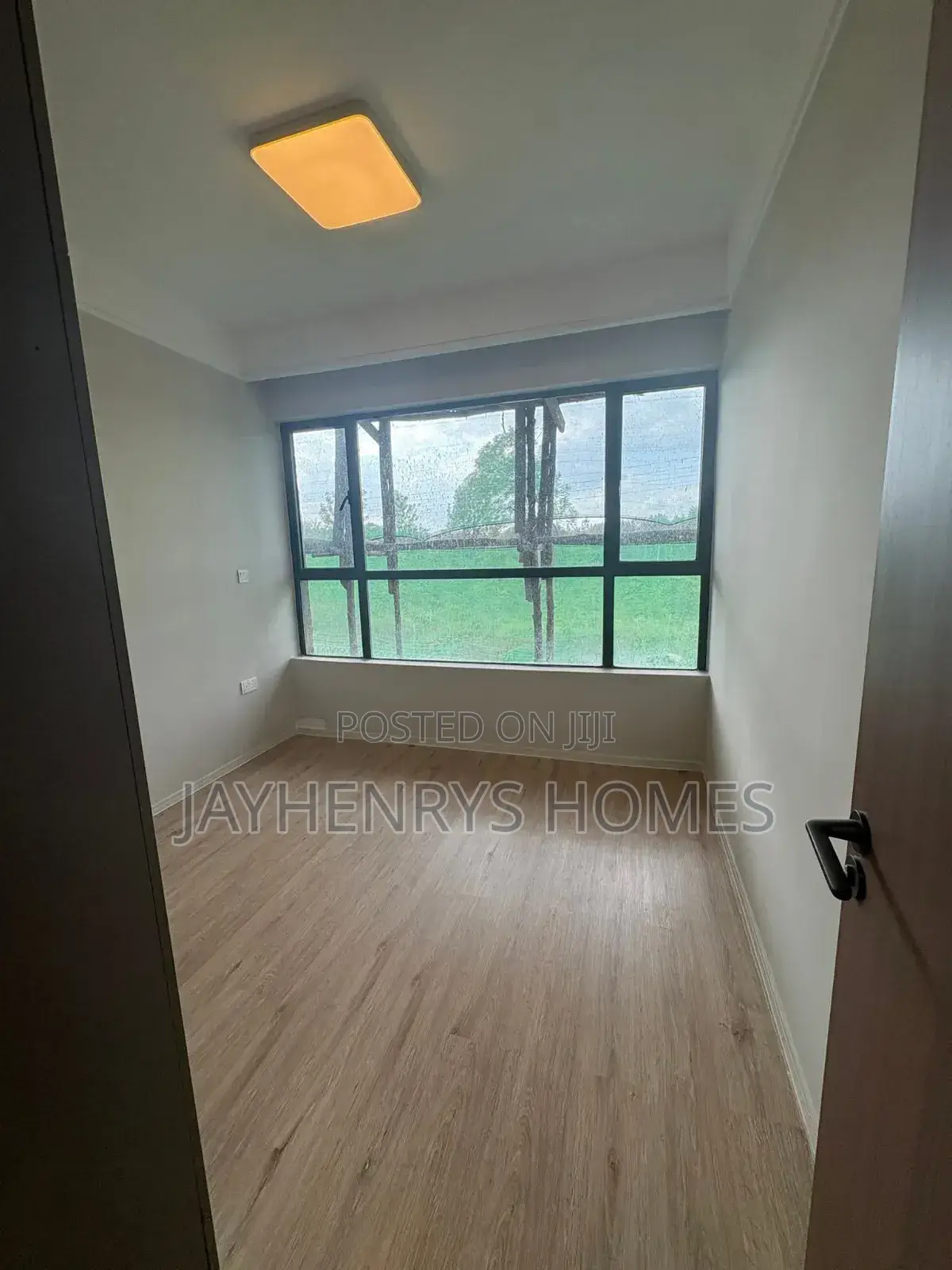 2bdrm Apartment in Ridgeways for sale