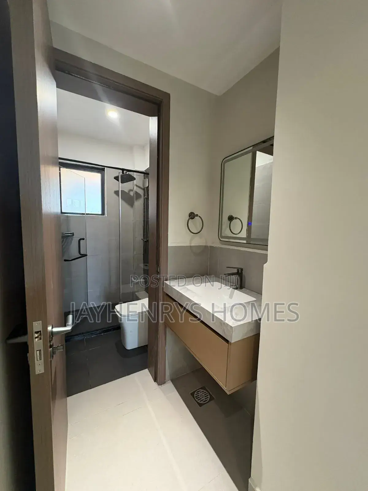 2bdrm Apartment in Ridgeways for sale
