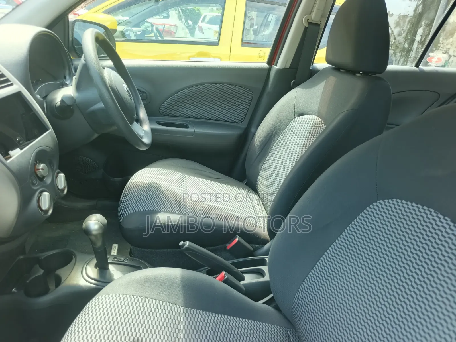 Nissan March 1.2 FWD 2019 Red