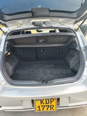 Toyota Auris 2016 Silver