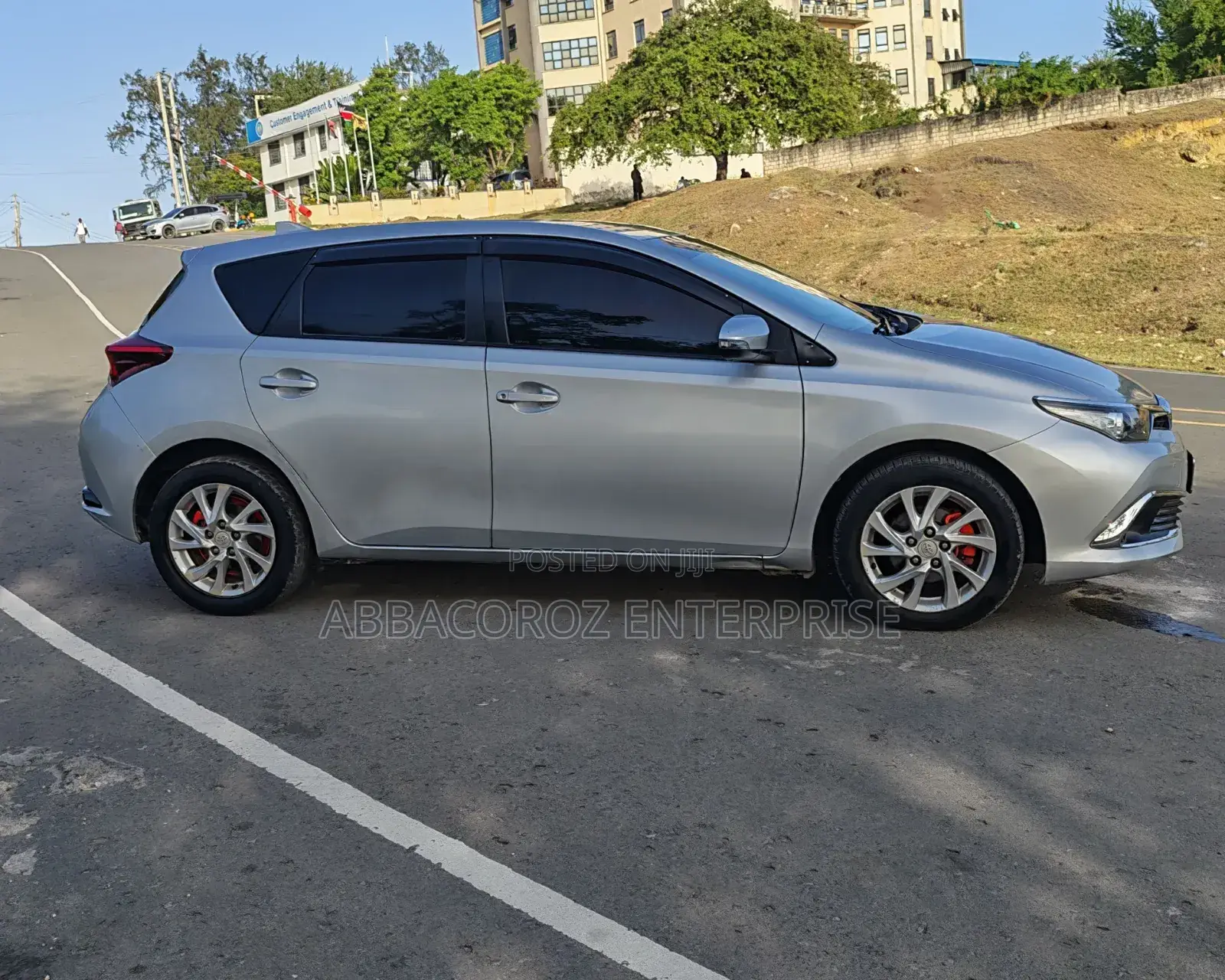 Toyota Auris 2016 Silver