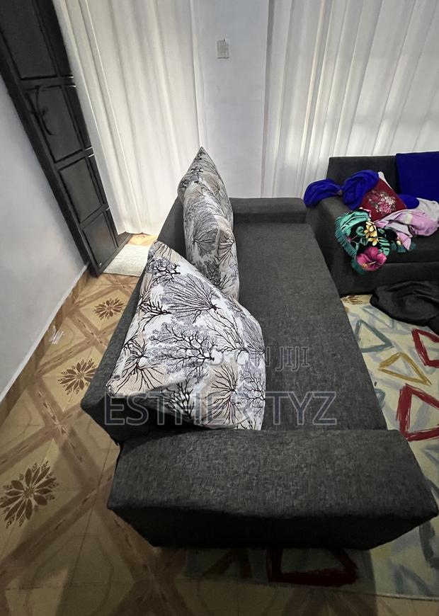 3 Seater Couch - thumbnail 3