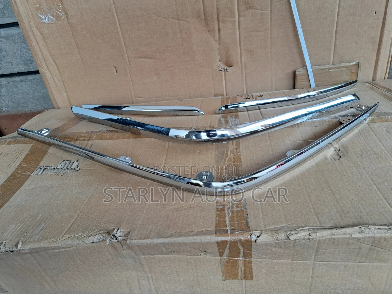 : Genuine Style Front Chrome Moulding for Teana J31 (2003-2008)