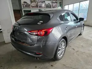 Mazda Axela 2019 Gray
