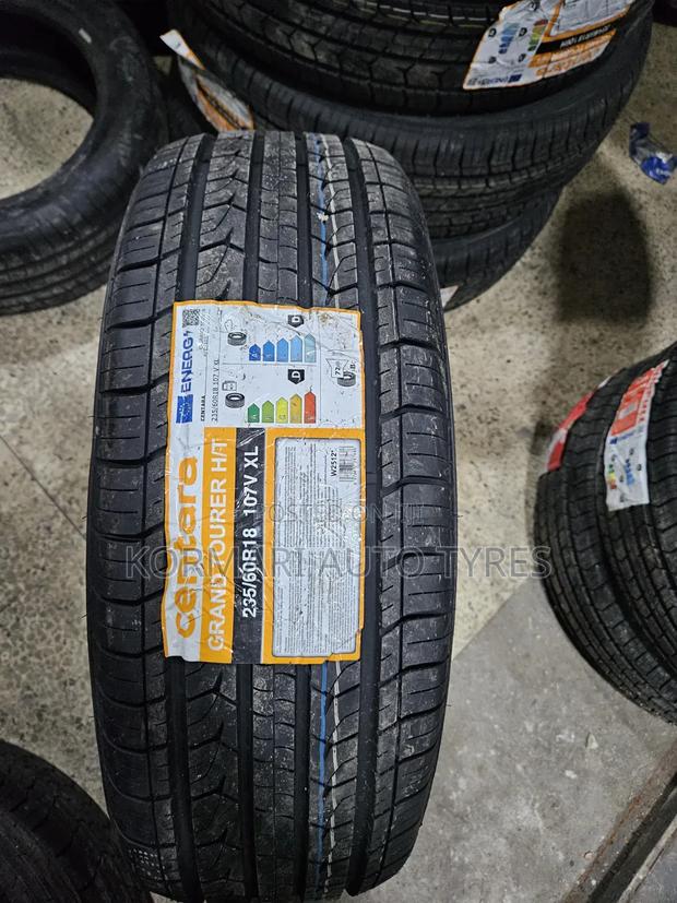 235/60r18 Centara 107v