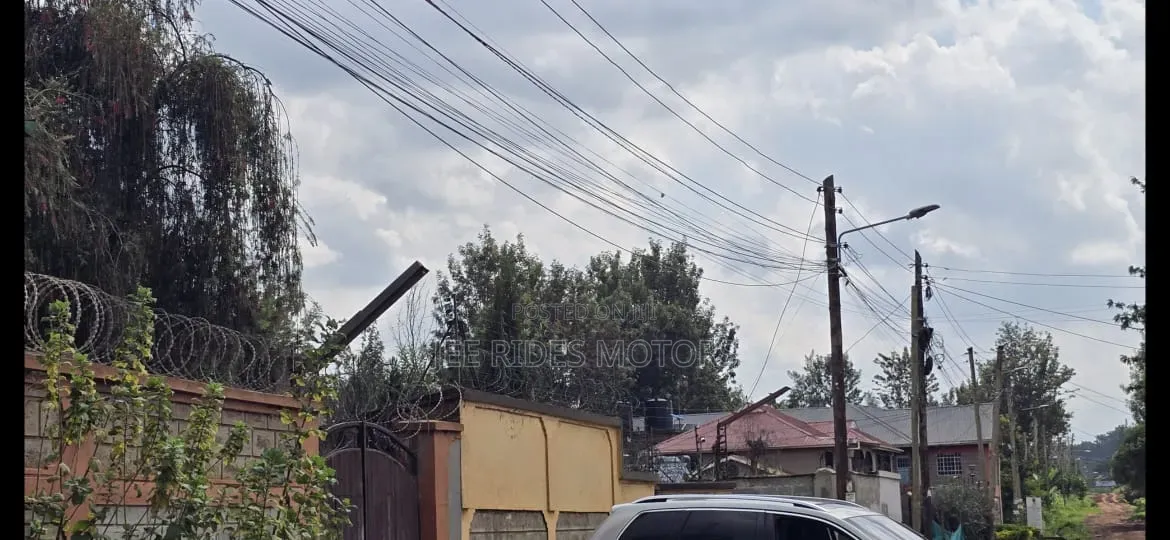 100 by 100 Plot for Sale at Kiamumbi