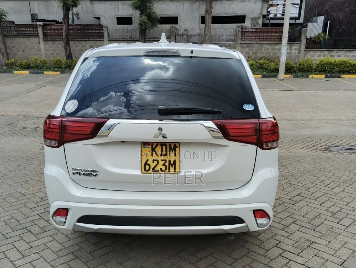 Mitsubishi Outlander 2.0 PHEV AWD 2016 White
