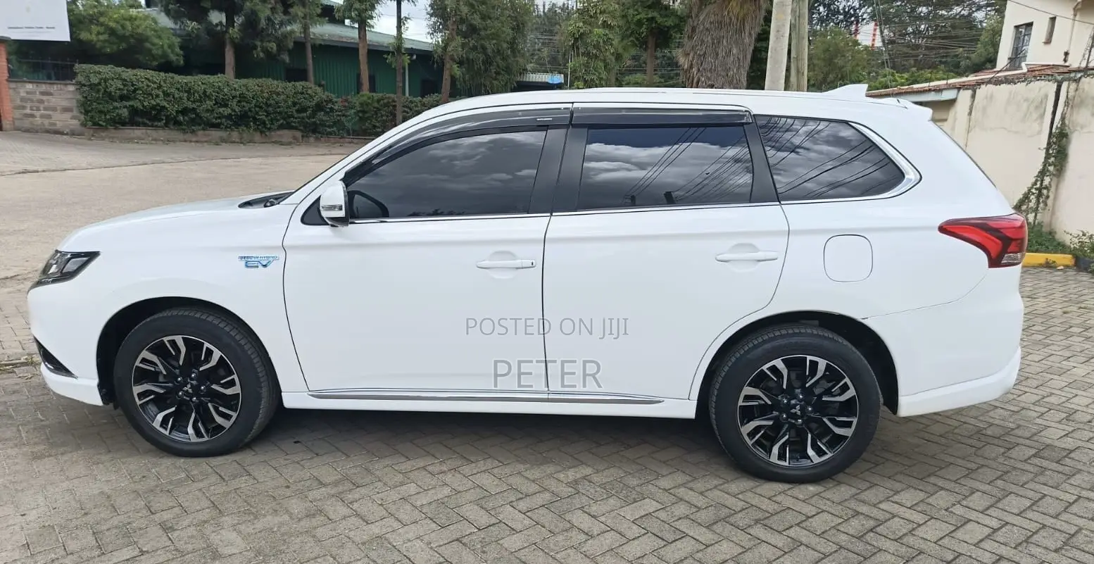 Mitsubishi Outlander 2.0 PHEV AWD 2016 White