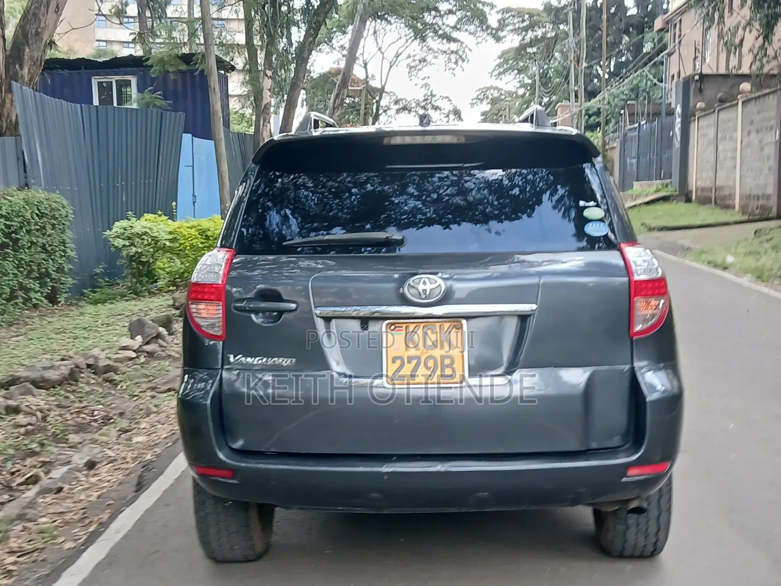 Toyota Vanguard 2010 Gray
