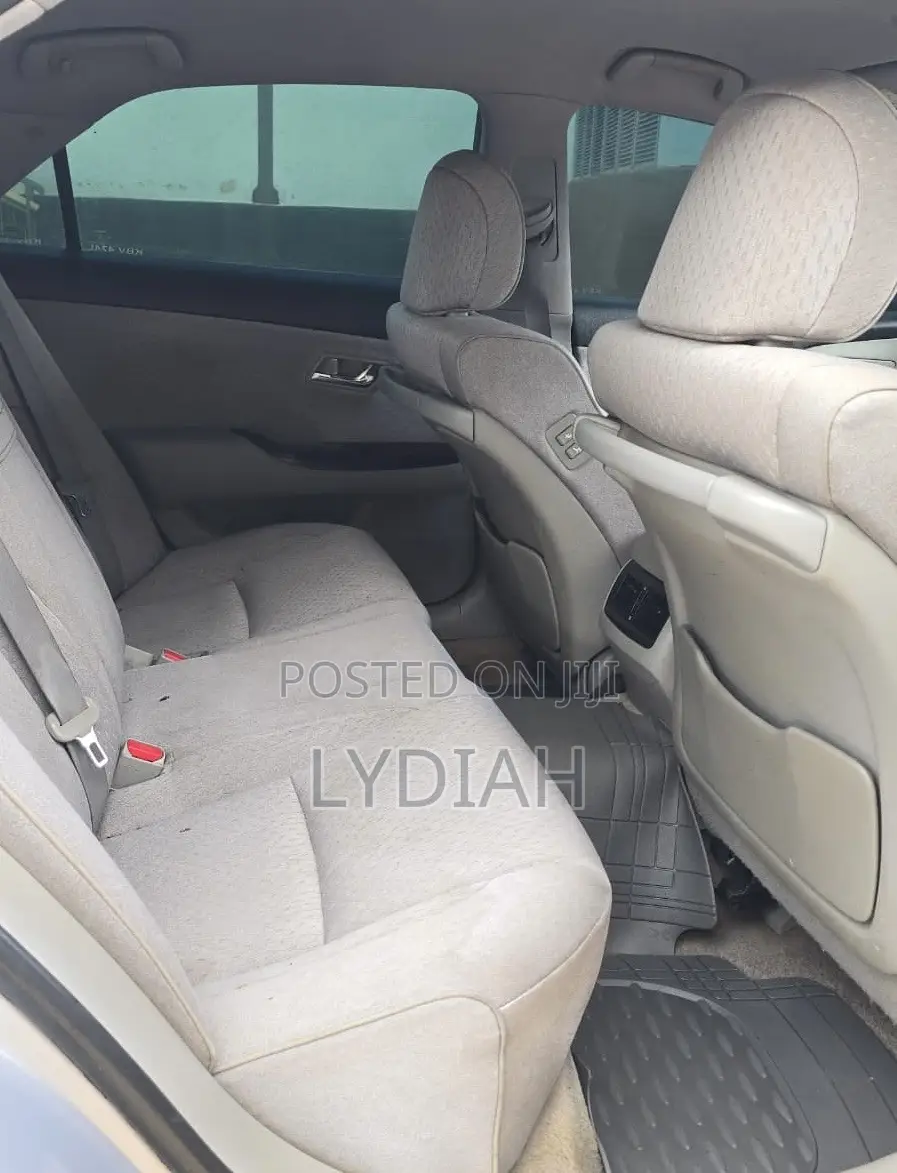 Toyota Crown 2008 Silver