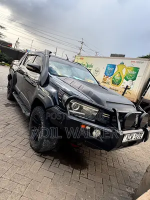 Toyota Hilux Revo Double Cab Deisel 2.8 AWD 2017 Black